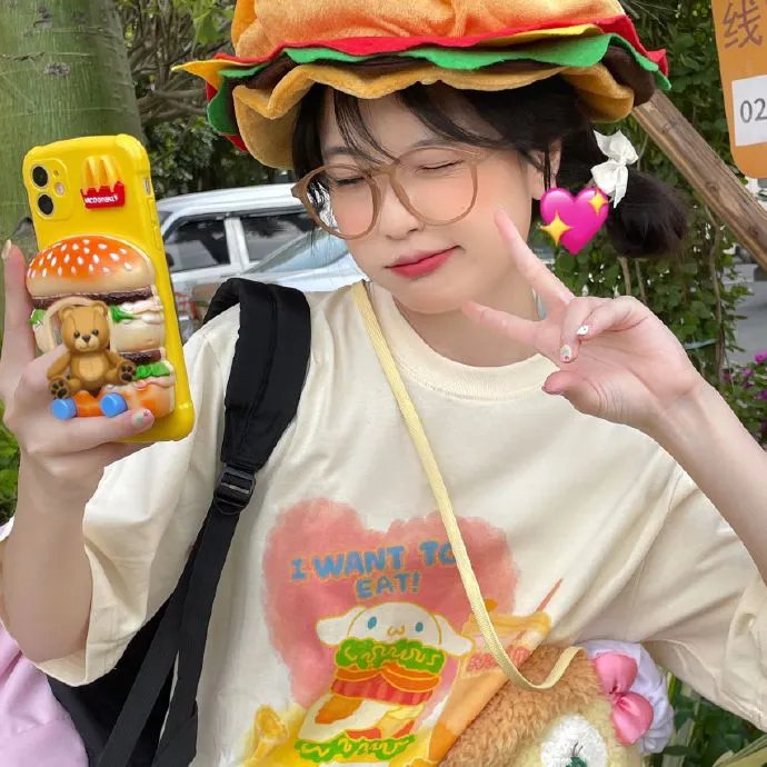 偷听小公主心声后君王一家都慌了